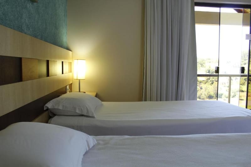 Apartamento Double Super Luxo com sacada e vista para o lago