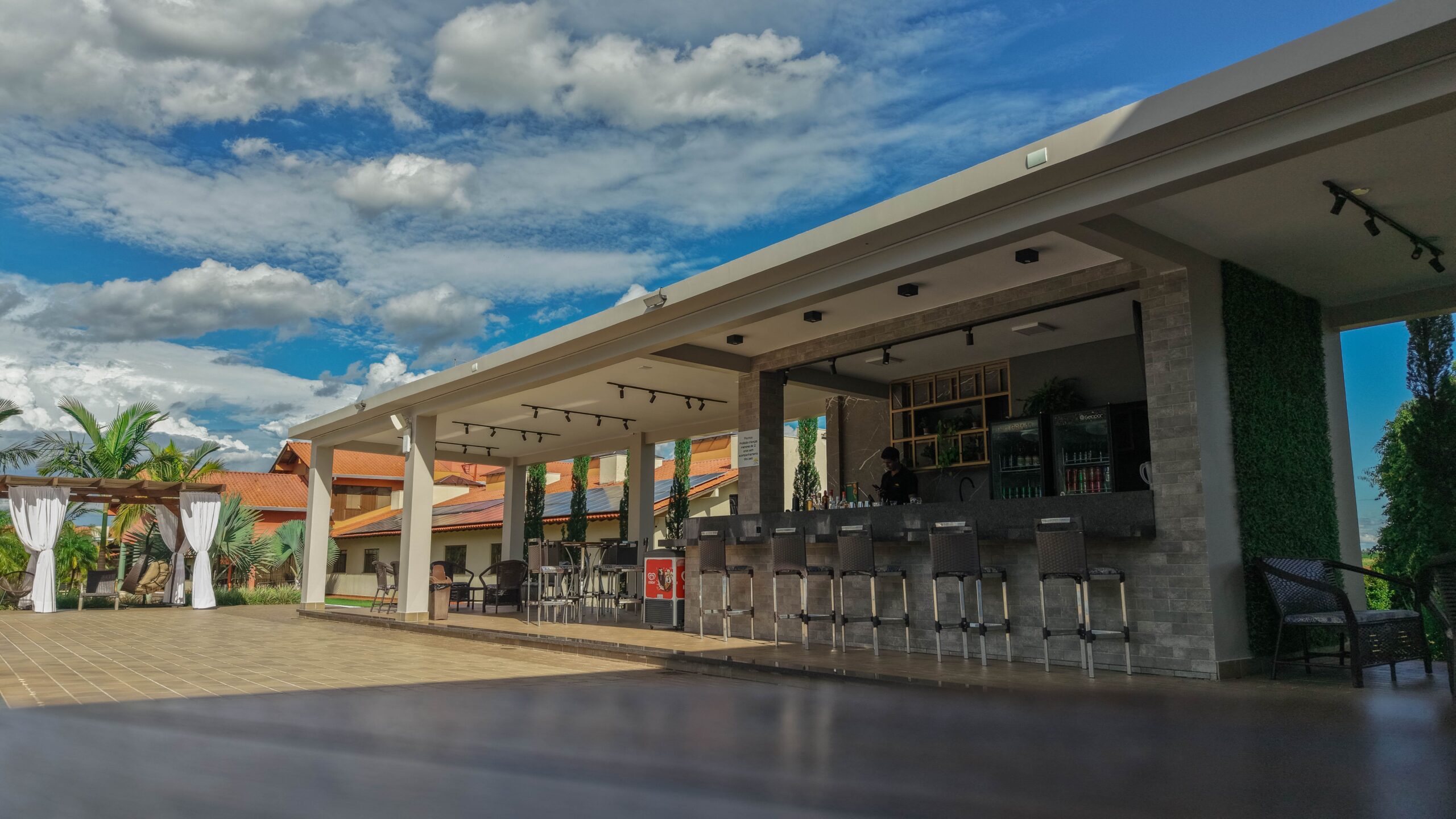 hotel-lago-dourdo-imagem-bar