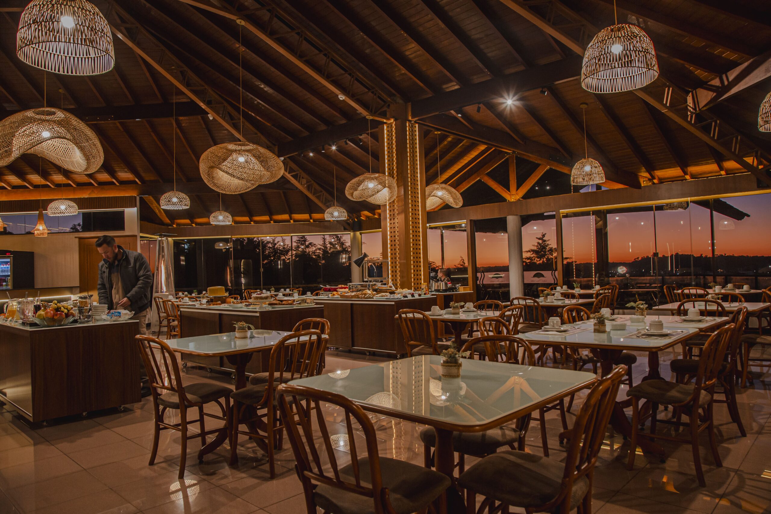 hotel-lago-dourdo-imagem-cafe-da-manha-03